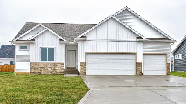 313 Cedar Dr | Ames, IA